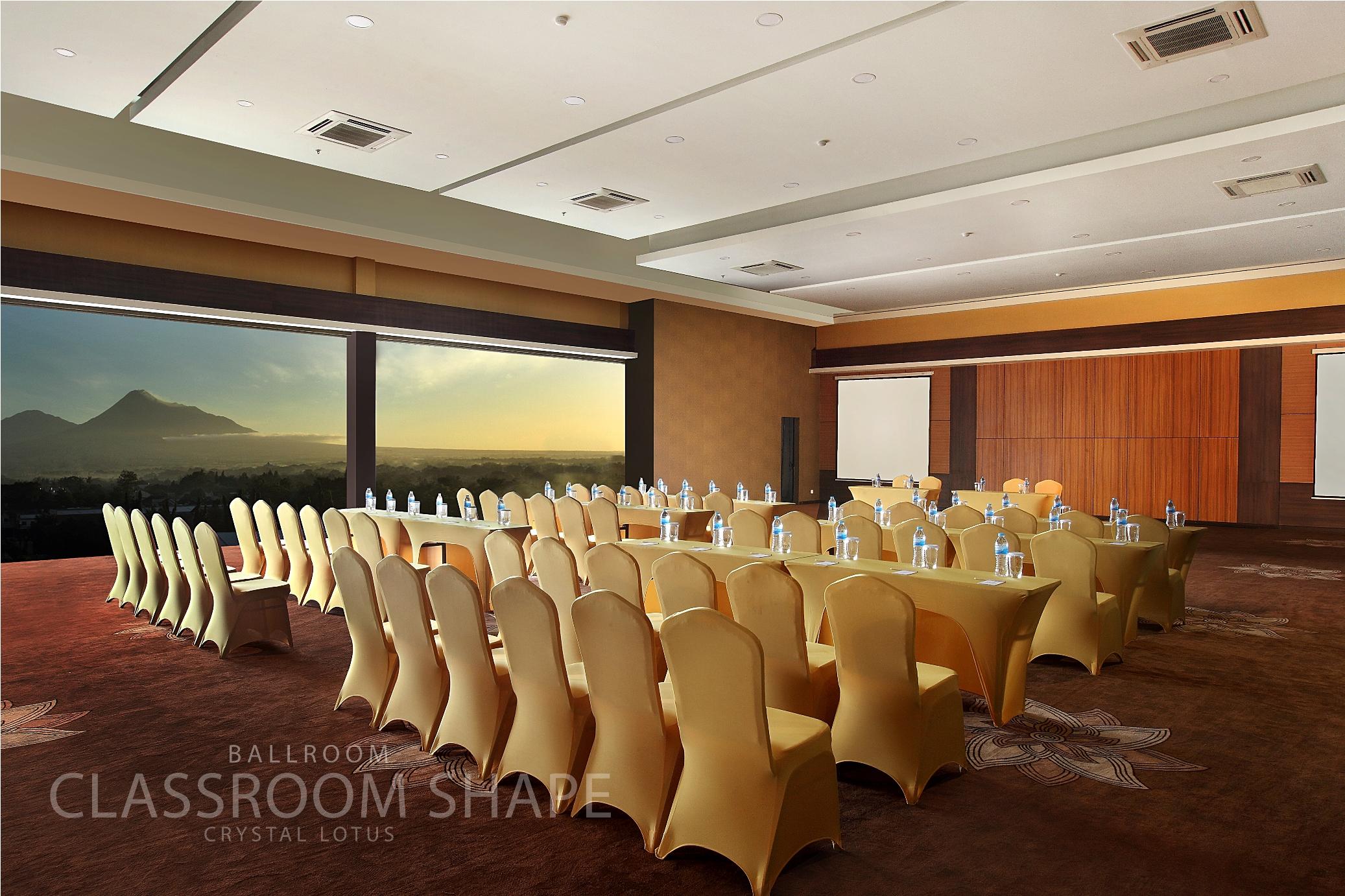Crystal Lotus Hotel Yogyakarta Melati Exterior photo